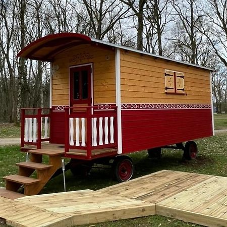 Camping De La Croix D'Arles Bourg  Eksteriør billede