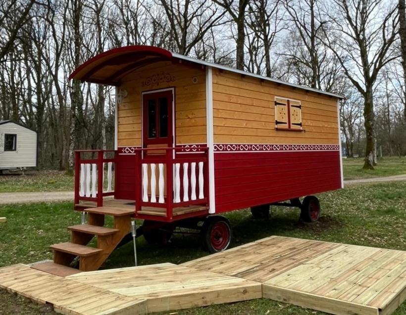 Camping De La Croix D'Arles Bourg  Eksteriør billede