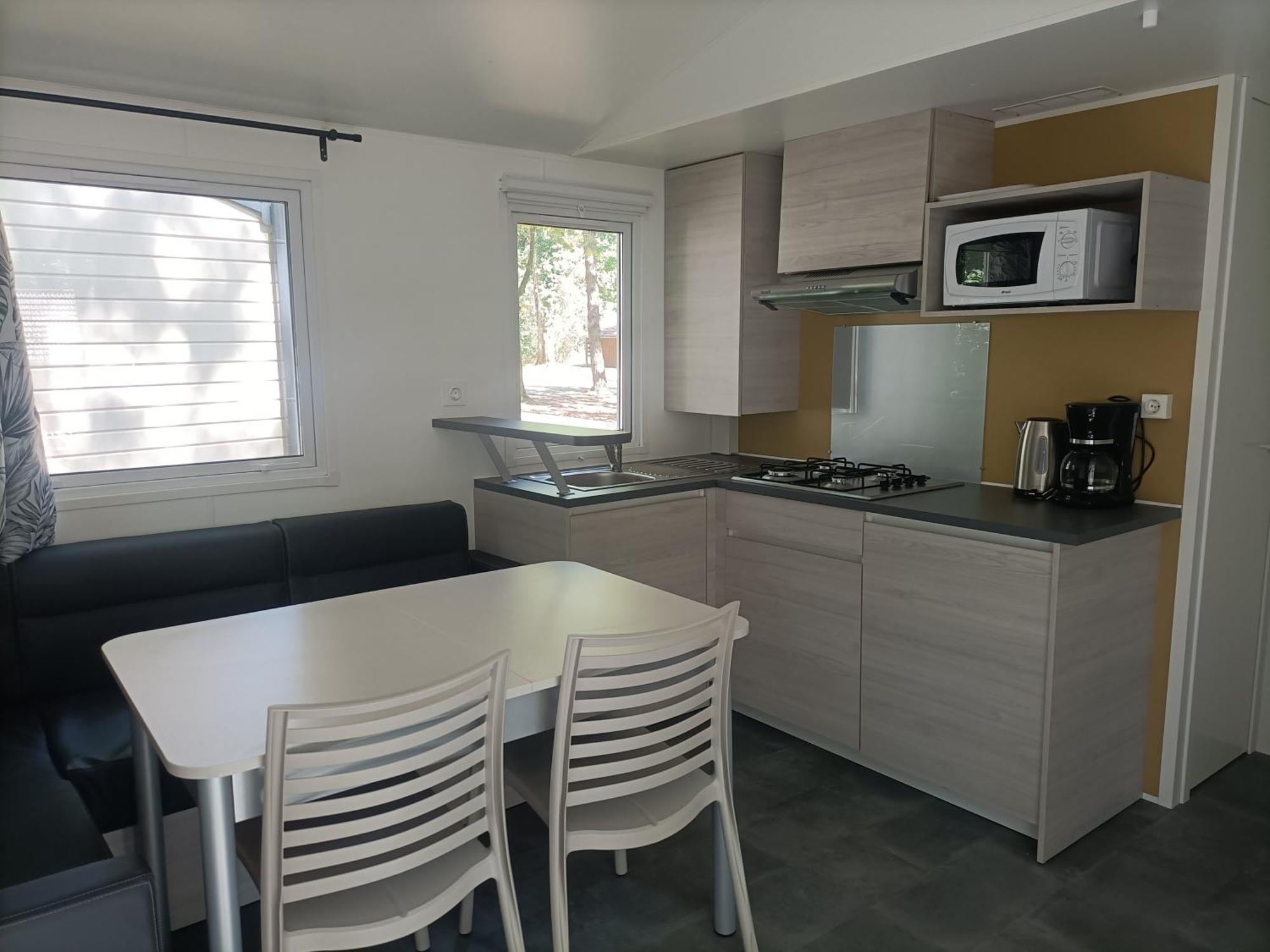 Camping De La Croix D'Arles Bourg  Eksteriør billede
